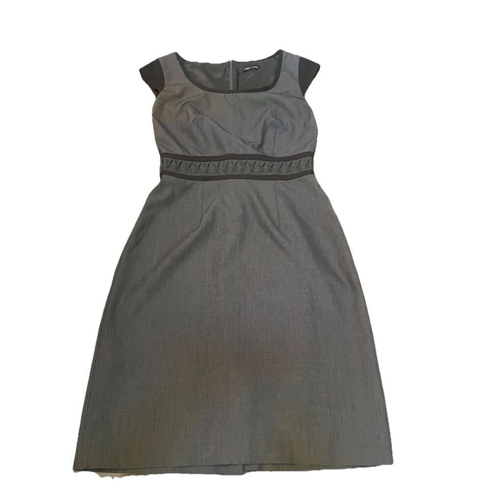 Max and Cleo Sheath Dress Size 6 Gray Black Corporate Goth Siren Office Career